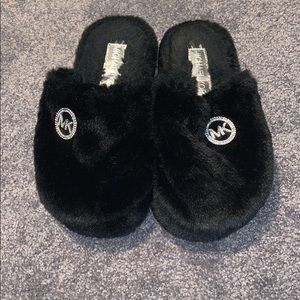 Moving sale !! Michael Kors slippers